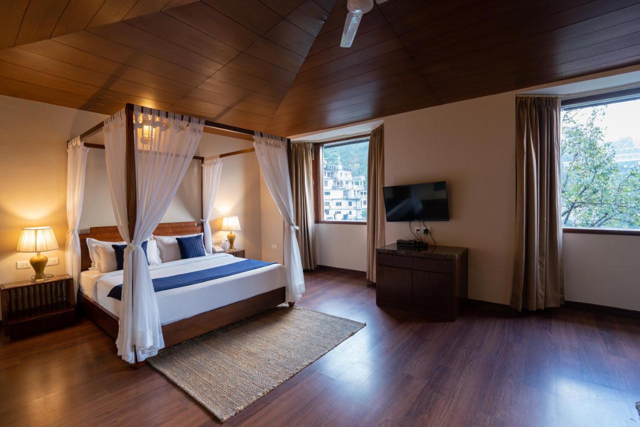 ลาริสา รีสอร์ต ศิมลา Hotel ชิมลา ภายนอก รูปภาพ