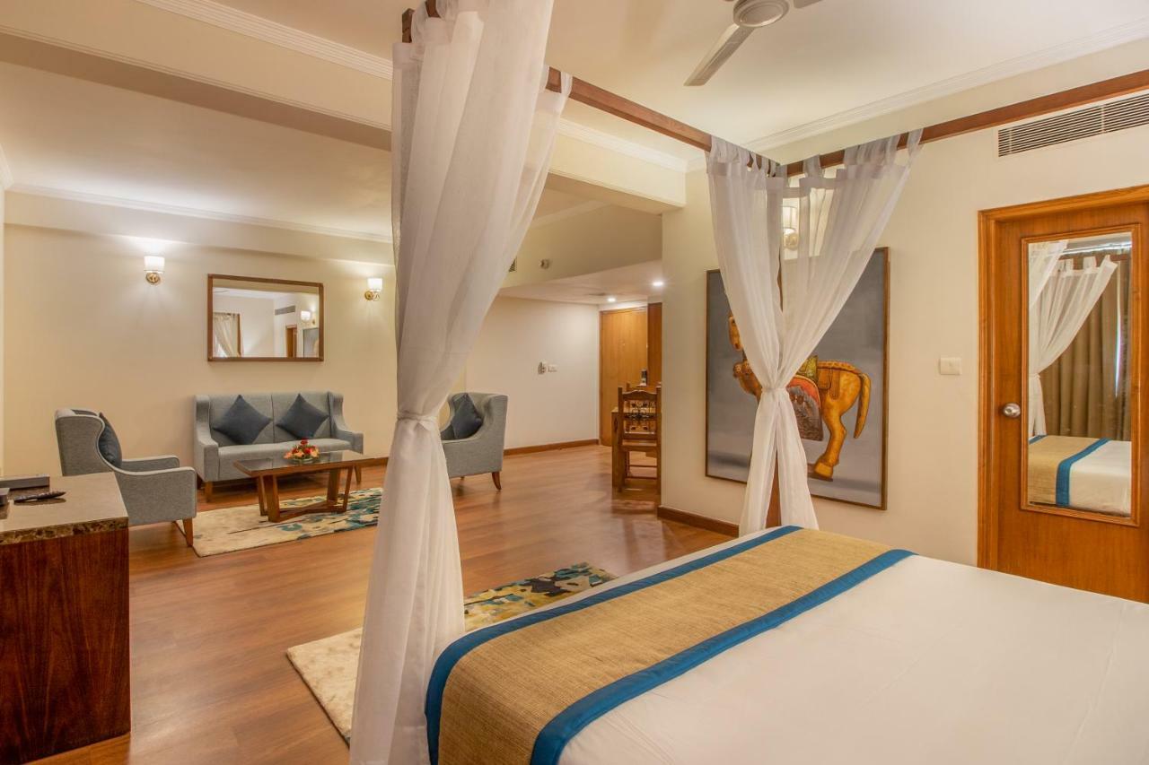 ลาริสา รีสอร์ต ศิมลา Hotel ชิมลา ภายนอก รูปภาพ